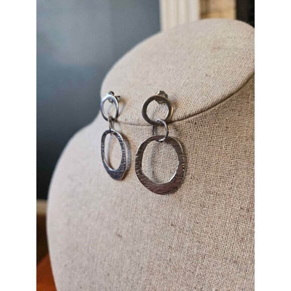 Silpada Sterling Silver Textured Hoop Dangle Link Earrings - Picture 3 of 7